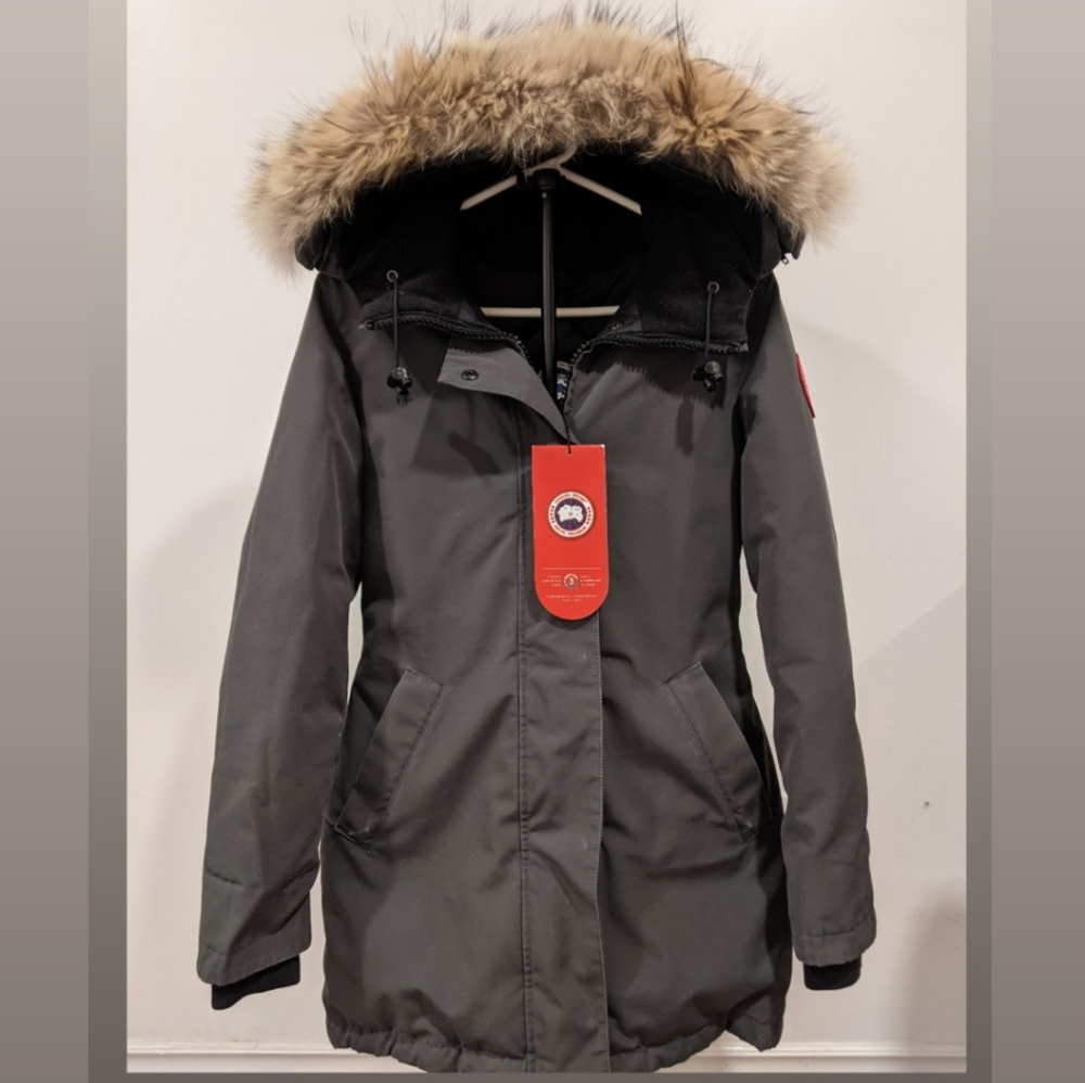 100% Authentic Grey Canada Goose jacket